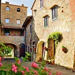 Apartment La Badia Tavarnelle Val di Pesa